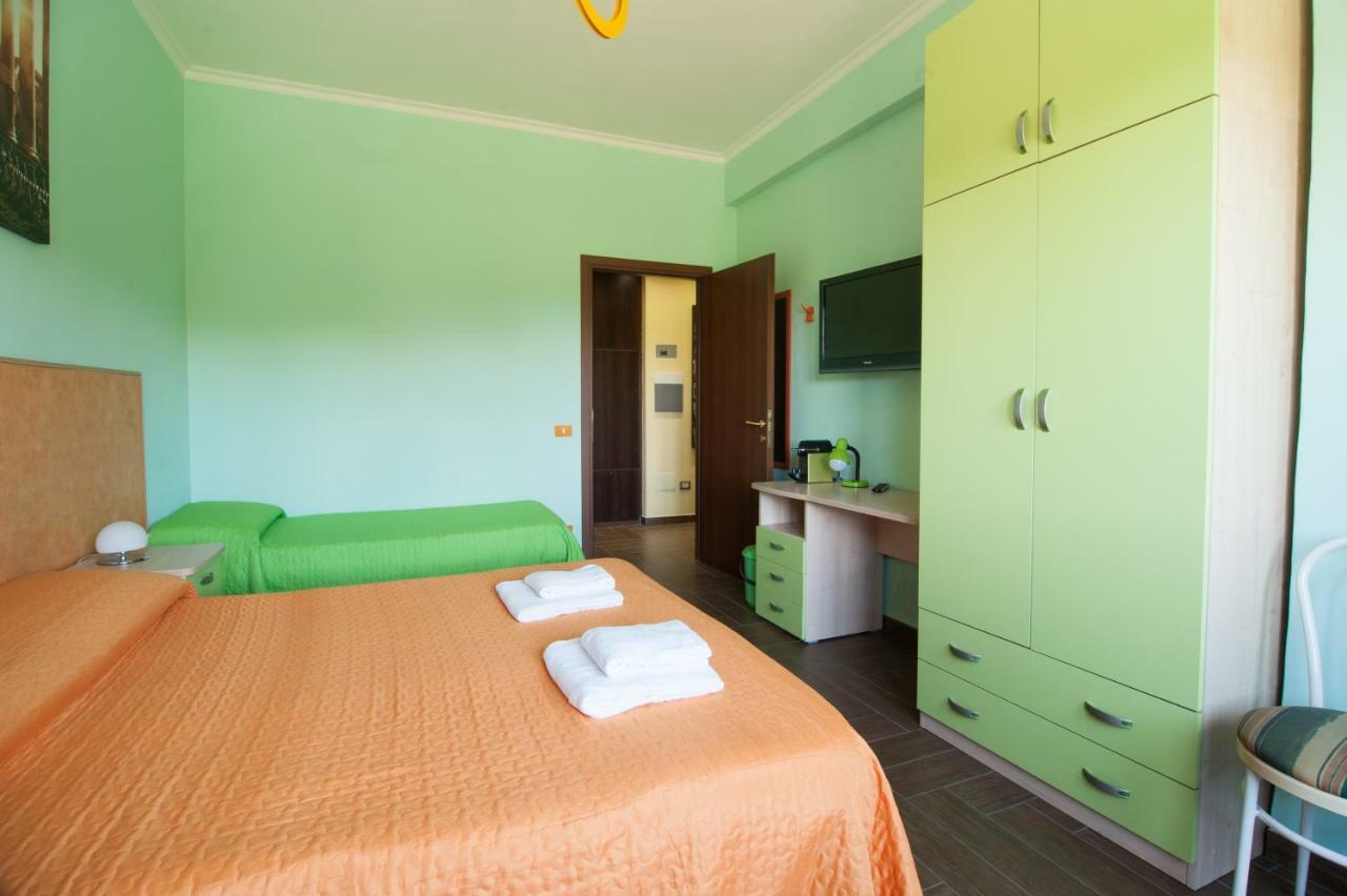 World Wide Bed - Prenestino Hotell Rom Exteriör bild
