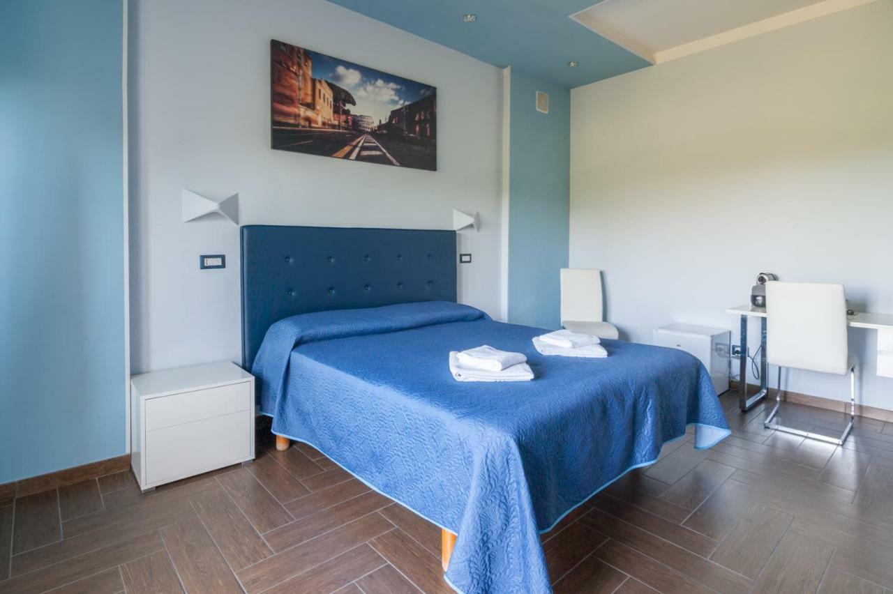World Wide Bed - Prenestino Hotell Rom Exteriör bild