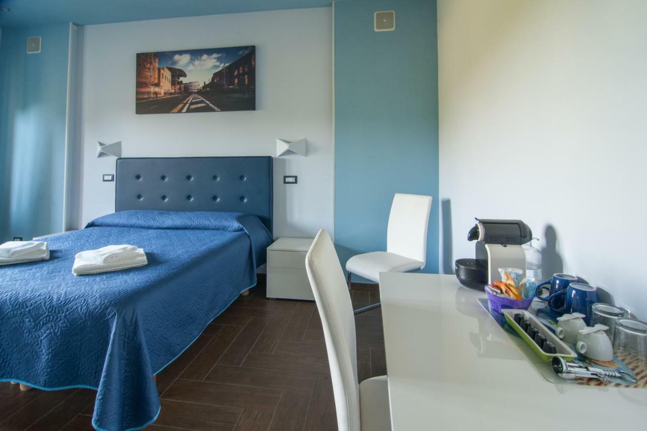 World Wide Bed - Prenestino Hotell Rom Exteriör bild